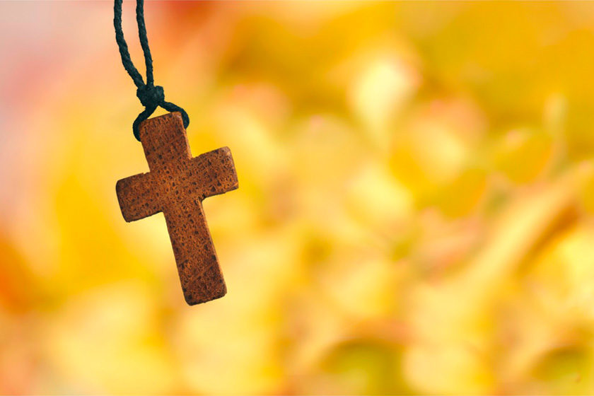 Fotolia_BillionPhotos.com_2 Kreuzanhänger